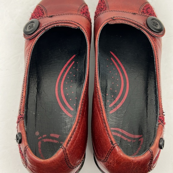 Dansko Womens Burgundy Leather Slip On Shoes Casual Career Tweed & Button Detail - Picture 10 of 12